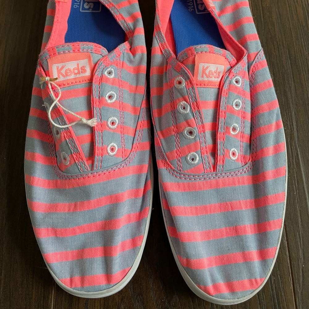 NWOT Pink & Gray Keds Sneakers